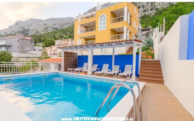 Apartman Dodo sa bazenom - smještaj Omiš Hrvatska