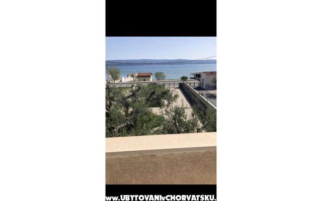 Apartman Mila &amp; Apartman Johnny - smještaj Omiš Hrvatska