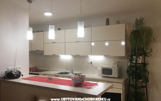 Apartman Roza - smještaj Omiš Hrvatska