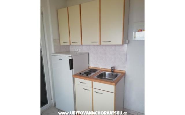 Apartmani villa Jelena - smještaj Omiš Hrvatska