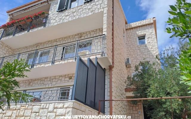 Apartmani Toma - smještaj Omiš Hrvatska