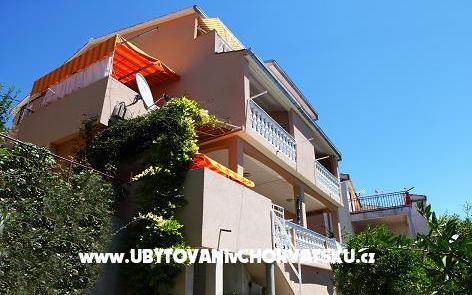 Apartmani Bionda - smještaj Omiš Hrvatska