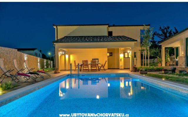 Villa Cotabella  - smještaj Omiš Hrvatska