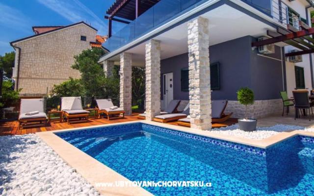 Villa Jasmina - smještaj Omiš Hrvatska