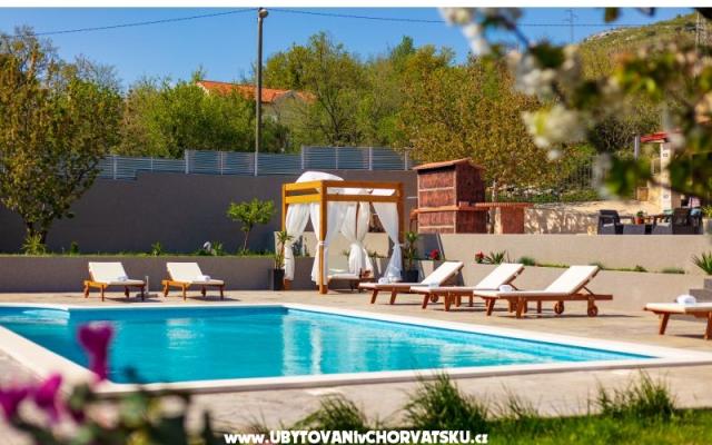 Villa Relax - smještaj Omiš Hrvatska
