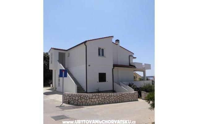 Apartmani Mara - smještaj otok Pag Hrvatska