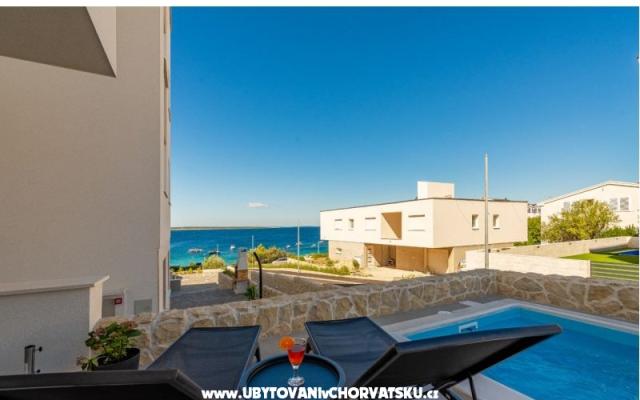 Dolphin view + pool by the beach - smještaj otok Pag Hrvatska