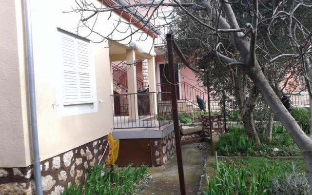Apartman - Kuća  Milka - smještaj Starigrad Paklenica Hrvatska