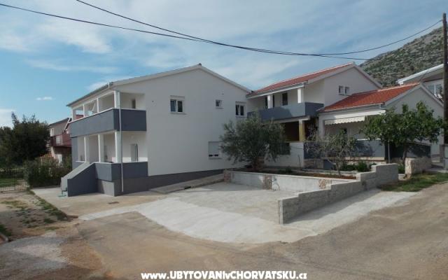 Apartmani Antonija - smještaj Starigrad Paklenica Hrvatska