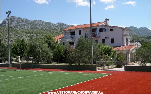 Apartmani Villa Nina - smještaj Starigrad Paklenica Hrvatska