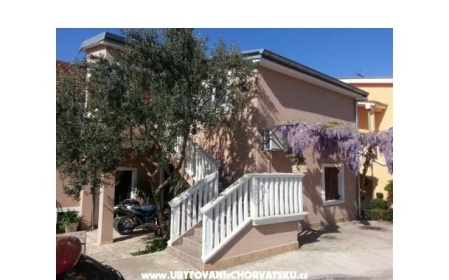 Apartmani Antonela - smještaj Pakoštane Hrvatska