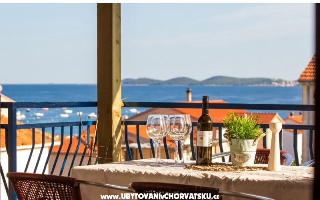 Apartmani Ino - smještaj Pakoštane Hrvatska