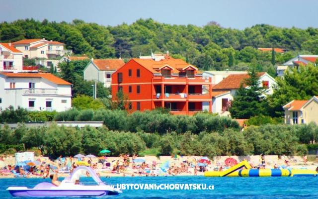Apartmani Villa San Marino - smještaj Pakoštane Hrvatska