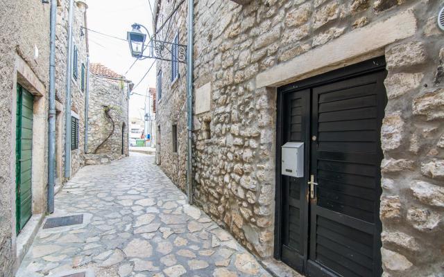Old Town Kuća - smještaj Pakoštane Hrvatska
