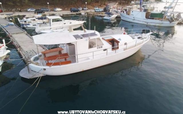 Tourist boat - Robinson Tourism - smještaj Pakoštane Hrvatska