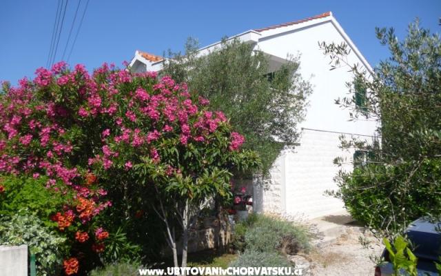 Apartmani Suzana - smještaj otok Pašman Hrvatska