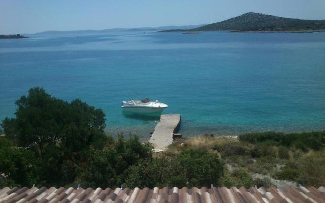 Robinzon Lanterna - smještaj otok Pašman Hrvatska