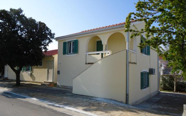 Apartmani Villa  Antonija  - smještaj Petrčane Hrvatska