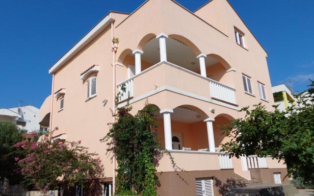 Apartmani Ana - smještaj Petrčane Hrvatska