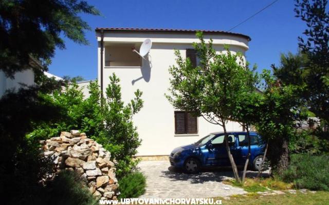 Apartmani Juliška - smještaj Pirovac Hrvatska