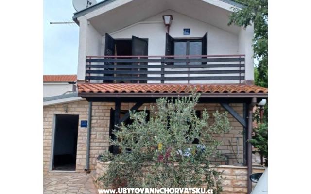 Kuća za odmor - smještaj Pirovac Hrvatska