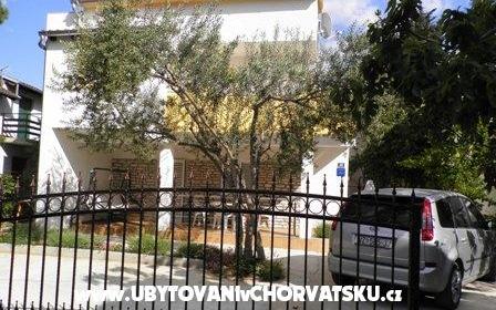 Vila Par - smještaj Pirovac Hrvatska