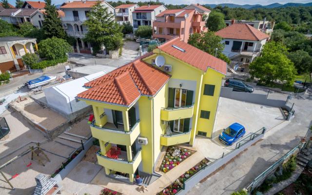 Villa Atlantida apartments - smještaj Pirovac Hrvatska