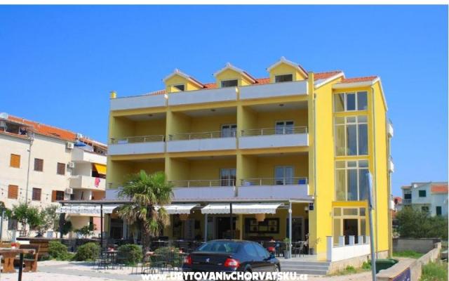 Villa Vicenzo - smještaj Pirovac Hrvatska