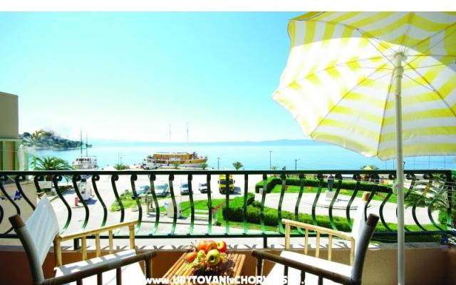 Seafront Studio Apartman + Balcony - smještaj Podgora Hrvatska