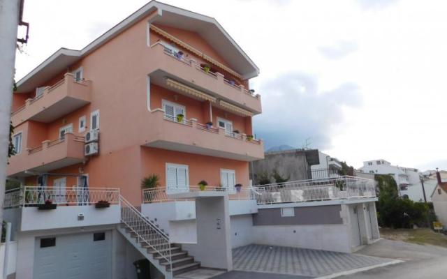 Apartmani Srzentic - smještaj Podgora Hrvatska