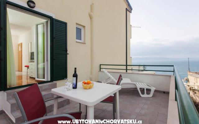Apartmani Niko Podgora - smještaj Podgora Hrvatska