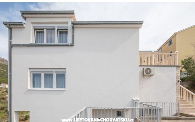Apartmani Zdravka - smještaj Podstrana Hrvatska