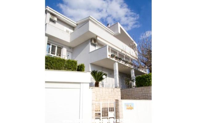 Apartman Pčelica Maja - smještaj Podstrana Hrvatska