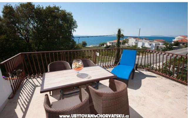 Apartman Rino - smještaj Podstrana Hrvatska