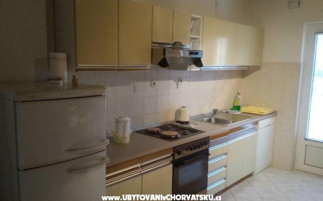 Apartmani Mila - smještaj Podstrana Hrvatska