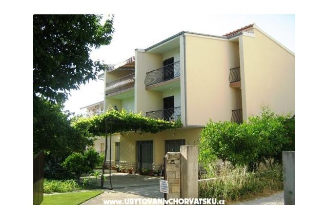 Villa with garden - smještaj Podstrana Hrvatska