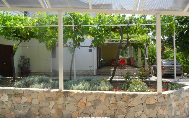 Apartmani DAMA - smještaj Podstrana Hrvatska