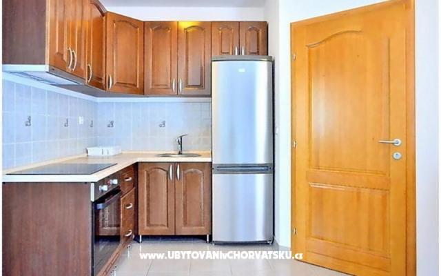 Apartmani Bonsai - smještaj Podstrana Hrvatska