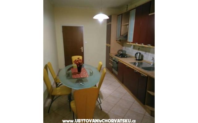 Apartmani Šimun i Duje - smještaj Primošten Hrvatska