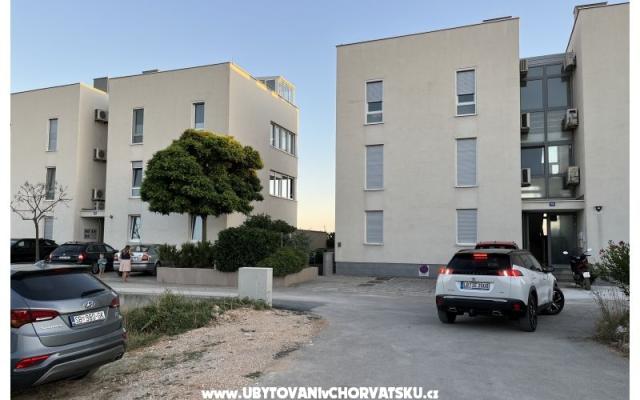 Apartman BERNHARD - smještaj Privlaka Hrvatska