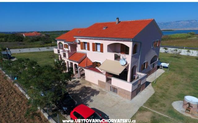Apartmani Armitage - smještaj Privlaka Hrvatska