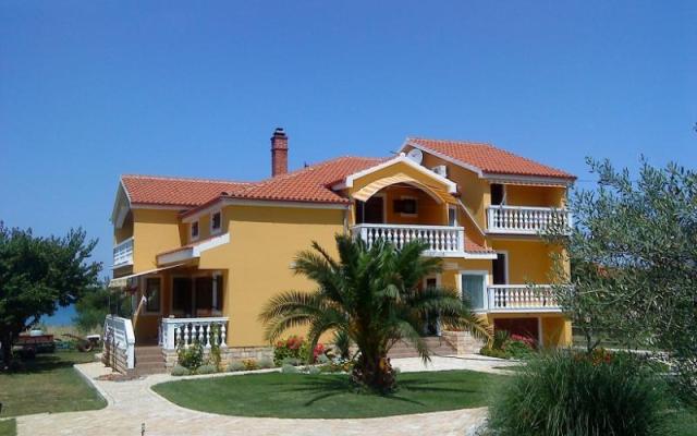 Apartmani  Providenca - smještaj Privlaka Hrvatska