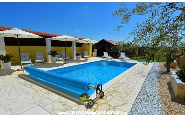 Apartmani Simoni - smještaj Privlaka Hrvatska