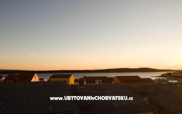 Apartmani Frane Travaš - smještaj otok Rab Hrvatska