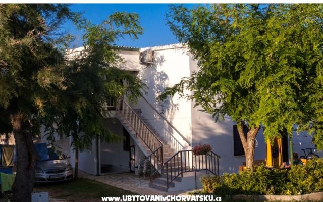 Apartmani Puntica - smještaj Ražanac Hrvatska