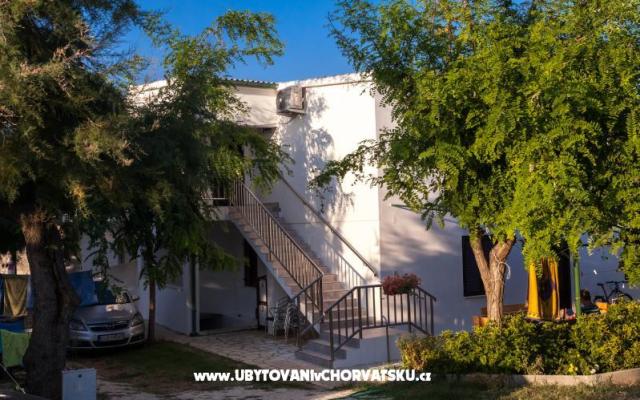 Apartmani Puntica - smještaj Ražanac Hrvatska