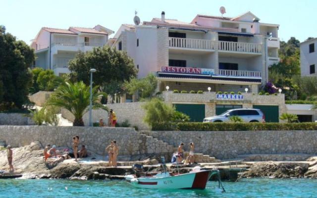 Aparthotel eM-Ka - smještaj Rogoznica Hrvatska