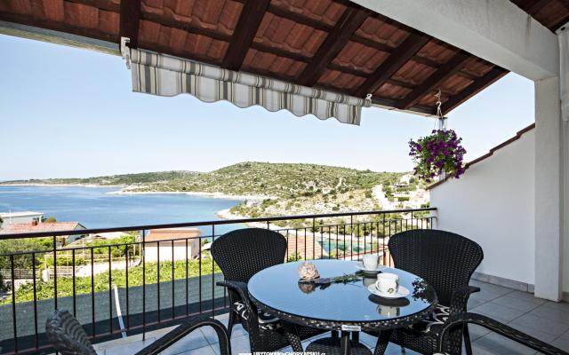 Apartman Nincevic, Kanica - smještaj Rogoznica Hrvatska