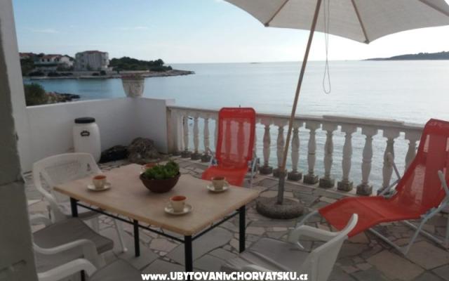 Apartmani Bebe - smještaj Rogoznica Hrvatska