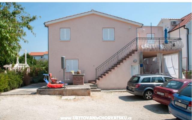 Apartmani Pegamide - smještaj Rogoznica Hrvatska
